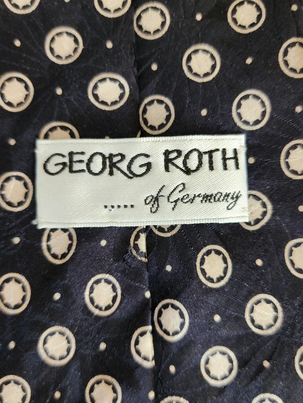 George Roth of Germany Men’s Geometric Medallion Silk Neckwear Tie Blue White
